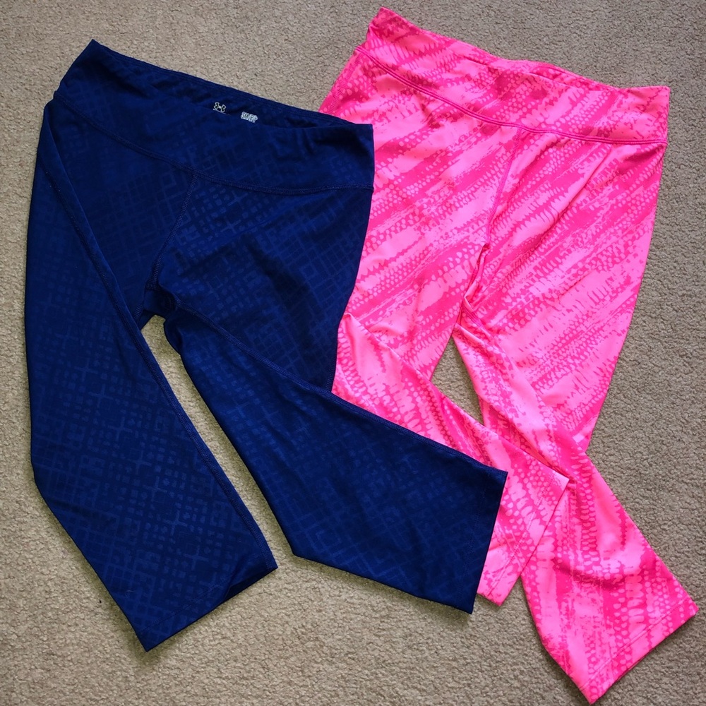 Bundle of two cropped athletic colored leggings